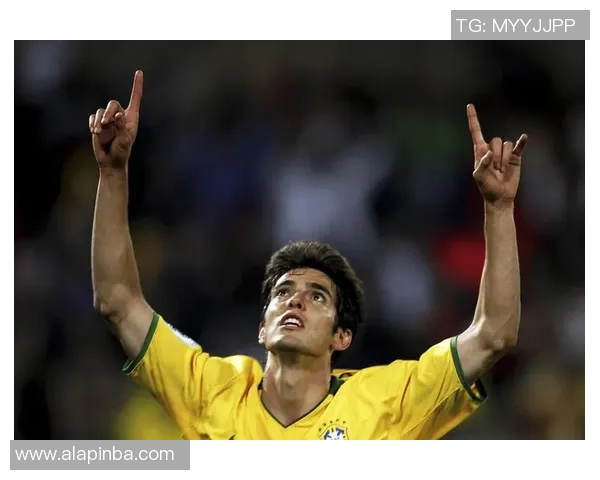 足球历史百大球星盘点 传奇人物与辉煌瞬间的完美呈现 足球历史百大球星盘点 传奇人物与辉煌瞬间的完美呈现